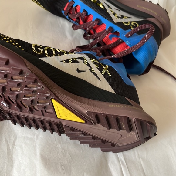 Womens nike trail gore Tex shoes - Picture 8 of 8